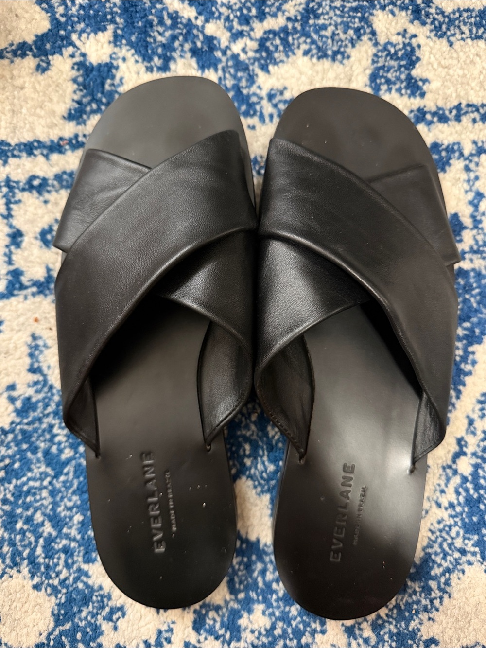 Everlane- The Day Crossover Sandal, Black